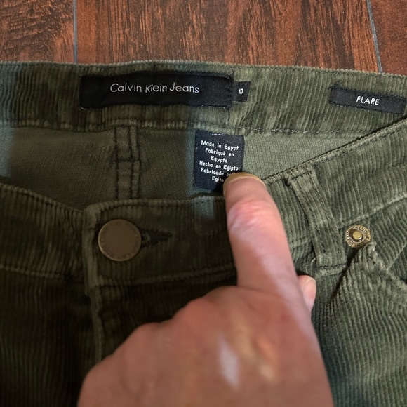 Calvin Klein corduroy flare pants, size 10 - Picture 4 of 4